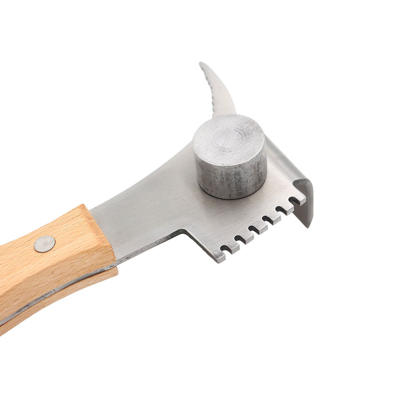 Seven Use multifunctional scraper tools