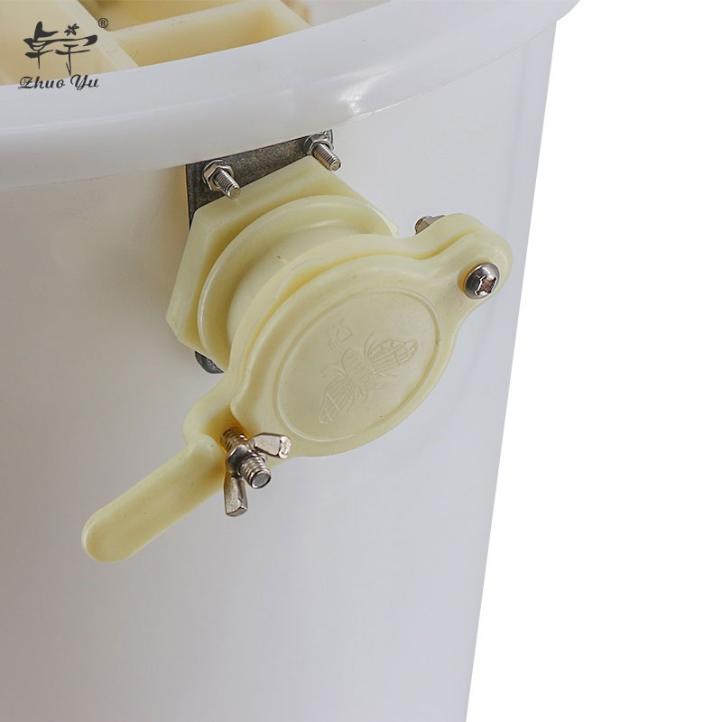 Most Popular Cheapest Beekeeping 2 frames Food Grade Plastic Manual Honey bee Extractor Centrifuge