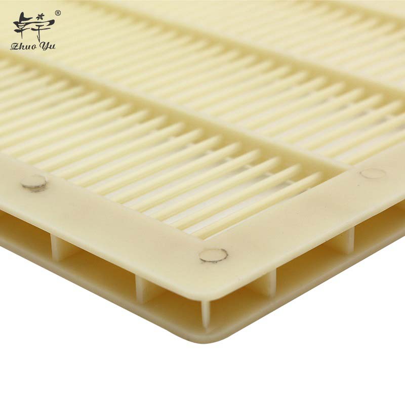 Beekeeping Hive Bee Manufacturer Supplies Beehive Frame Plastic Honey Queen Excluder or Metal White Farms 6 Months Retail