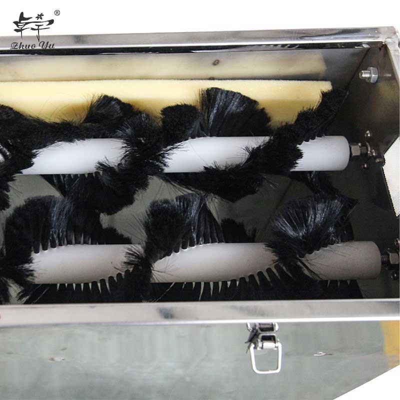 Box Type Phoeoelectric Induction Bee Brush