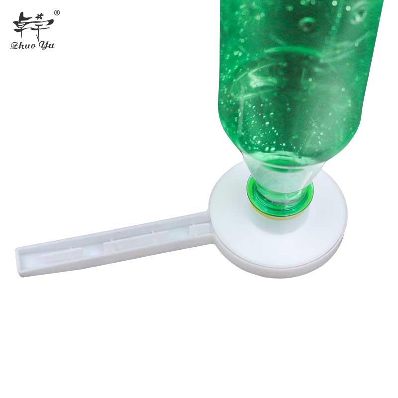 Anti-theft water feeder Anti-theft water feeder