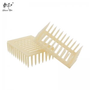 1 Needle Type Queen Bee Cage Queen Marker Cage Beekeeping Cells Room Rearing Plastic Rectangle Beekeeper Tool Suppliers