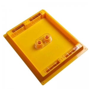 Australia-bee-feeder-1 Newest Design Beehive Top Feeder Australia Style 3.5L Plastic Bee Feeder